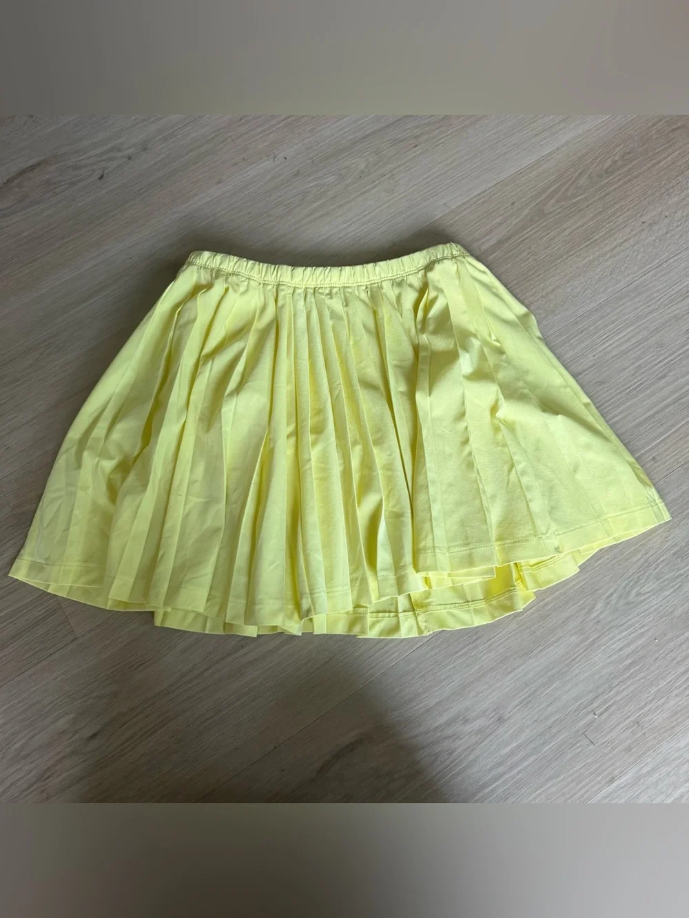 Vuori Yellow Pleated Skirt Skort Sz XS - Picture 2 of 5